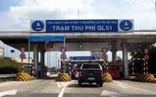 Kỳ lạ như... thu phí không dừng