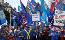 Thất bại Brexit đầu tiên của ông Johnson