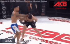 Video: Võ sĩ người Nga ra đòn 'không cần nhìn' vẫn khiến đối thủ Trung Quốc nằm bất tỉnh