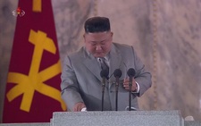 Vì sao ông Kim Jong Un khóc khi đọc diễn văn kỷ niệm thành lập Đảng?