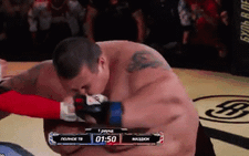 Video nữ võ sĩ MMA 63kg hạ 'chàng khổng lồ' 240kg
