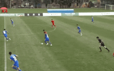 Video: 'Sao' Trung Quốc đi bóng như Messi rồi sút từ giữa sân ghi 'siêu phẩm để đời'