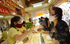 Giá vàng trong nước lại giảm chậm, tăng nhanh