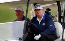 Ông Trump bỏ giao thừa ở Florida, quay về Washington sớm