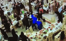 Ỷ mình là 'cao thủ', võ sĩ MMA gây sự đánh nhau ở đám cưới và bị đánh té 'sấp mặt'