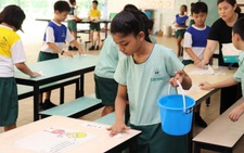 Con tôi ở Singapore vẫn đi học