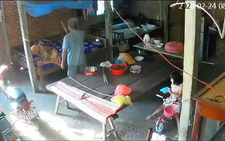 Tạm giữ cặp vợ chồng đánh mẹ già 88 tuổi