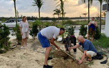 Những vị khách vui vẻ ở Hội An