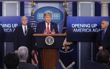 Ông Trump công bố kế hoạch 3 giai đoạn mở cửa lại nền kinh tế