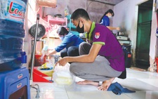 'Áo xanh' cùng đi chợ, nấu ăn giúp người già