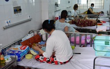 Số ca mắc tay chân miệng, sốt xuất huyết tăng trong mùa dịch COVID-19