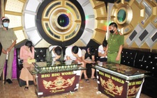 Rút giấy phép quán karaoke bất chấp lệnh cấm, cho khách vào hát và dùng ma túy