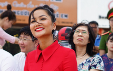 H’Hen Niê cùng Đại sứ quán Anh tuyên truyền phòng, chống mua bán người