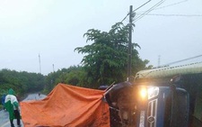 Xe tải tông nhóm công nhân đang thi công đường, 1 người chết