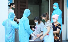 Về quê nhà 'vượt cạn'