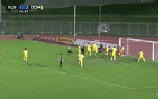Video: Thủ môn với 2 sai lầm theo kiểu 'thả... quá lộ' bị nghi bán độ
