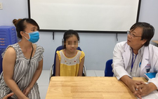 5 giờ căng thẳng phẫu thuật cứu bé gái bị u phế quản, chỉ còn 1 lá phổi