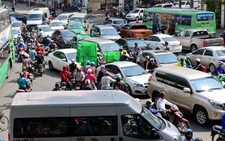 Dự luật giao thông quy định tài xế đi vào giao lộ lúc kẹt xe có thể bị phạt