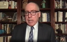 Chuyên gia y tế Mỹ nói Tổng thống Trump 'không thể dạy nổi'