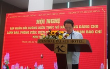 Báo chí cần lên án hành vi suy thoái của một số cán bộ hiện nay