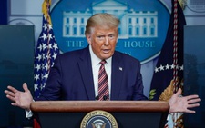 Bị tố chỉ đóng vài trăm đô tiền thuế, ông Trump nói 'bài báo vô giá trị'