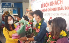 Du khách xông đất TP.HCM đầu năm được chào đón nồng hậu và nhận vé khứ hồi