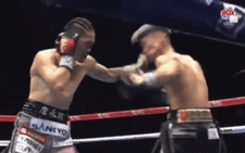 3 lần hạ gục 'độc cô cầu bại', võ sĩ Nhật thắng nốc ao và giữ đai WBO ngày cuối năm