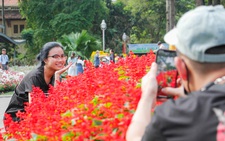 Giá vé tăng, người dân lại đến đông hơn để ủng hộ Thảo cầm viên Sài Gòn