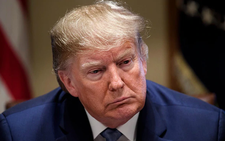 Phe Dân chủ Hạ viện 'quyết' bỏ phiếu luận tội ông Trump ngày 13-1?