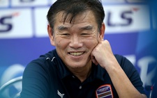HLV Phan Thanh Hùng: 'Trọng tài cười nhiều hơn sẽ giúp trận đấu bớt căng thẳng'