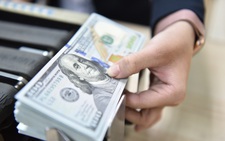 Giá USD tự do giảm sốc sau 3 tháng