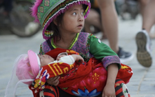 Sapa kêu gọi không mua hàng rong để 'bảo vệ quyền trẻ em'