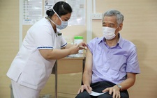 Thủ tướng Singapore tiêm vắc xin COVID-19 của hãng Pfizer/BioNTech