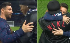 Cuộc hội ngộ đầy cảm xúc giữa Messi với Ronaldinho