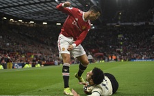 Đừng cay cú nữa Ronaldo!