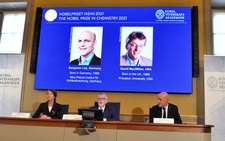 Giải Nobel Hóa học 2021 đã có chủ