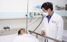 TP.HCM: Cứu thành công người đàn ông ngộ độc rượu, ngủ li bì 2 ngày