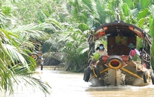 Video: 40 khách từ TP.HCM đến Bến Tre tham gia tour du lịch 2 ngày 1 đêm