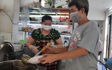 Giá nguyên liệu tăng nhanh, hàng quán 'bấm bụng' tăng giá bán