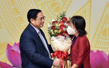 Thủ tướng: Không thể để học sinh học trực tuyến quá lâu