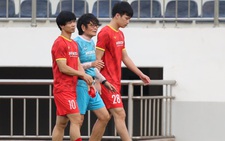 Công Phượng và Hoàng Đức phải tập riêng