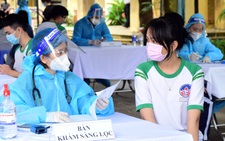 Tin giả liên quan đến tiêm vắc xin COVID-19 cho trẻ khiến người dân hoang mang sợ hãi