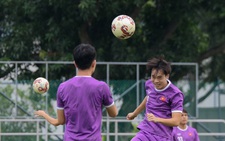 Tuyển Việt Nam tích cực hồi phục thể lực và rèn chiến thuật cho trận gặp Thái Lan