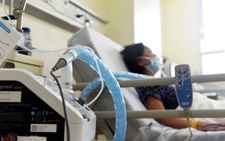 Thủ tướng yêu cầu tiêm vắc xin nhóm nguy cơ cao tại nhà, chuyển giao sản xuất thuốc