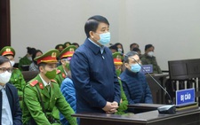 Luật sư của ông Nguyễn Đức Chung xin được mang 'vật chứng quan trọng' vào tòa