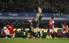 Arsenal thua đau ở phút 90+2
