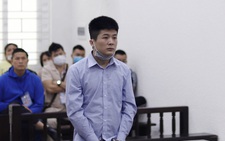 Bực tức vì đuổi đánh bạn không được, nam thanh niên quay lại đâm chết ông lão can ngăn
