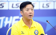 HLV Lê Huỳnh Đức: 'Các tiền đạo của tôi 'cùi' quá'