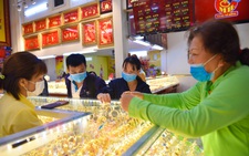 Giá vàng ‘lấy lại những gì đã mất’