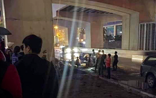 Nữ lao công đang quét đường bất ngờ bị 1 thanh niên dùng gạch đập đến chết
